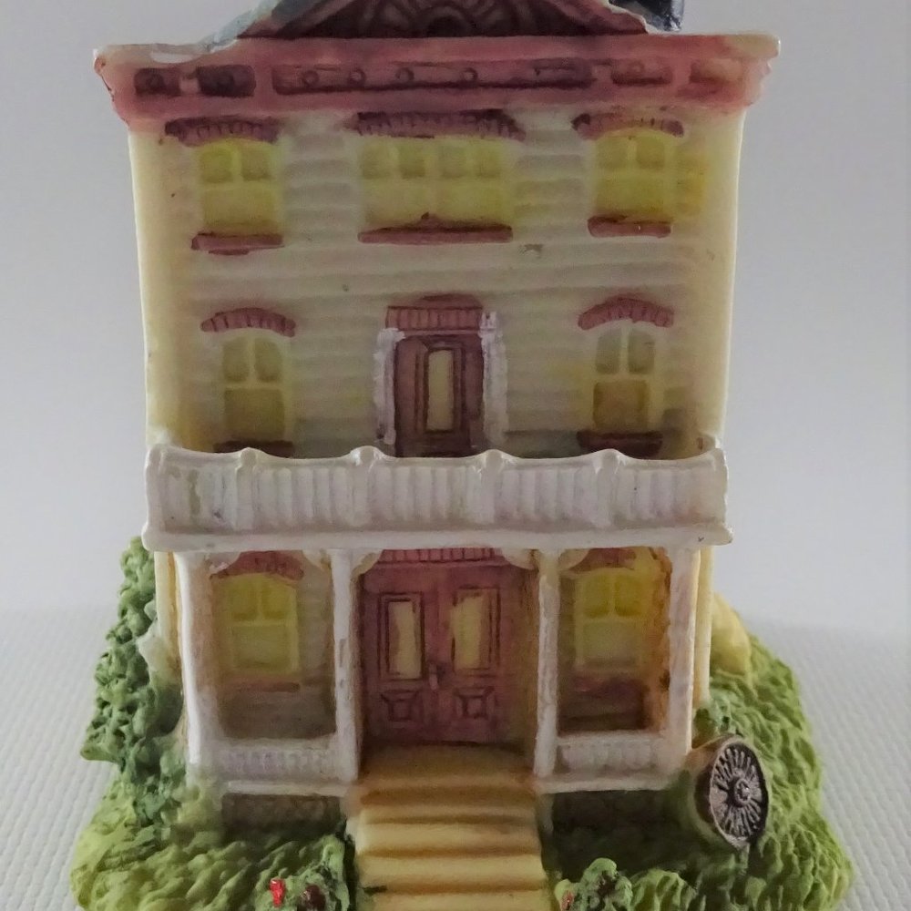 Liberty Falls The American Collection 1994 Rev. Watkins' House AH45